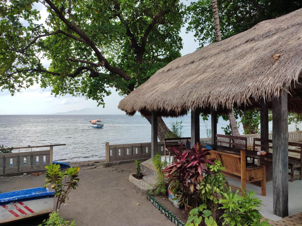 Lena House Flores Hitokalak Exterior photo